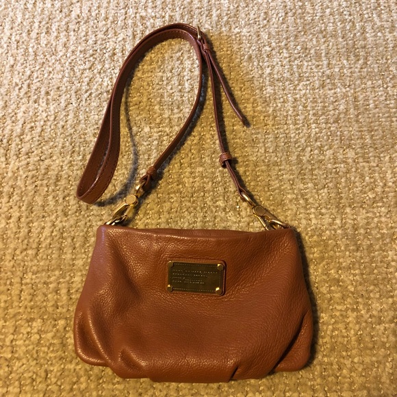 Marc By Marc Jacobs Handbags - Marc Jacobs Tan Crossbody Bag